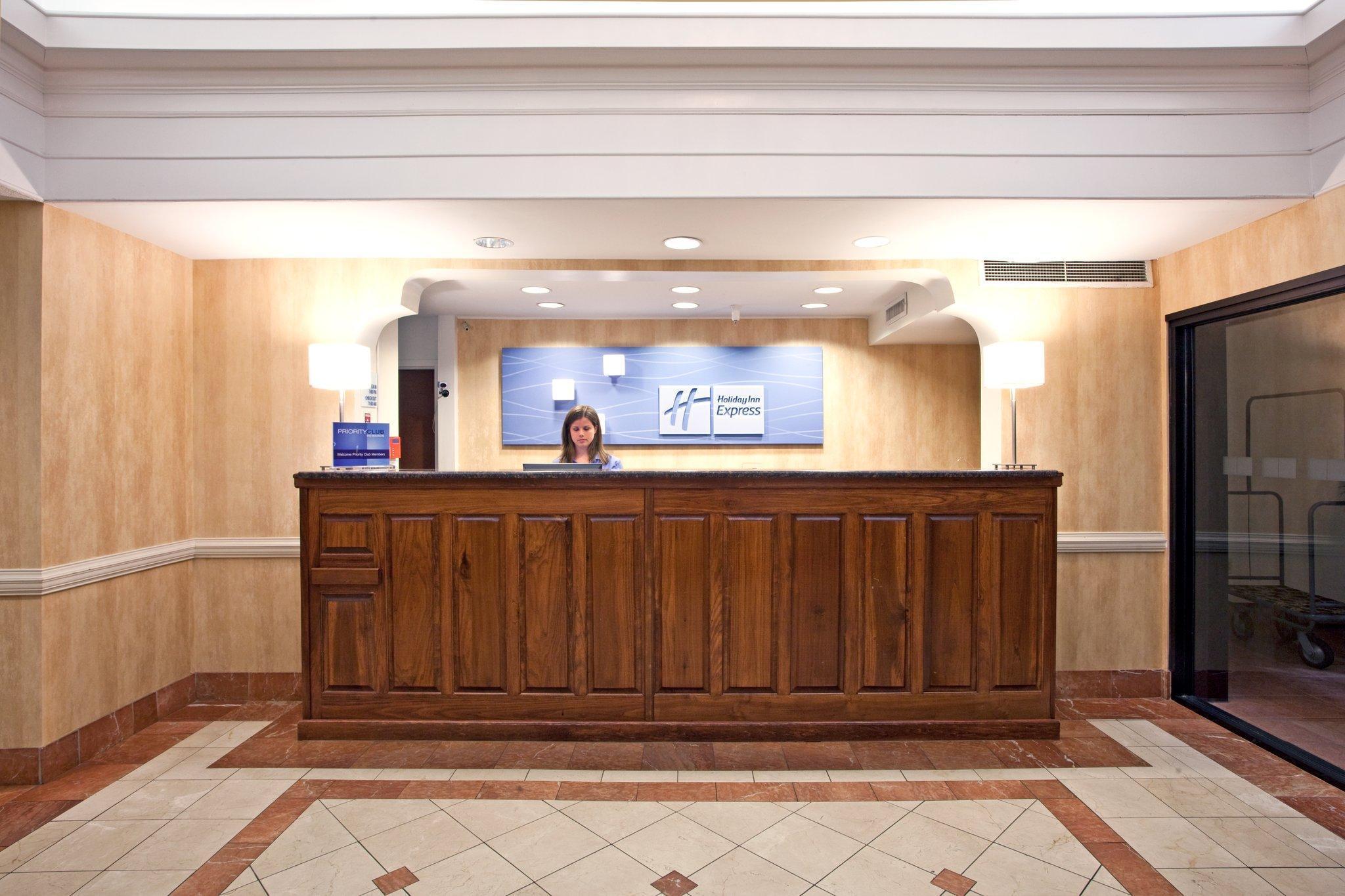 Holiday Inn Express & Suites Milton East I-10, An Ihg Hotel מראה חיצוני תמונה