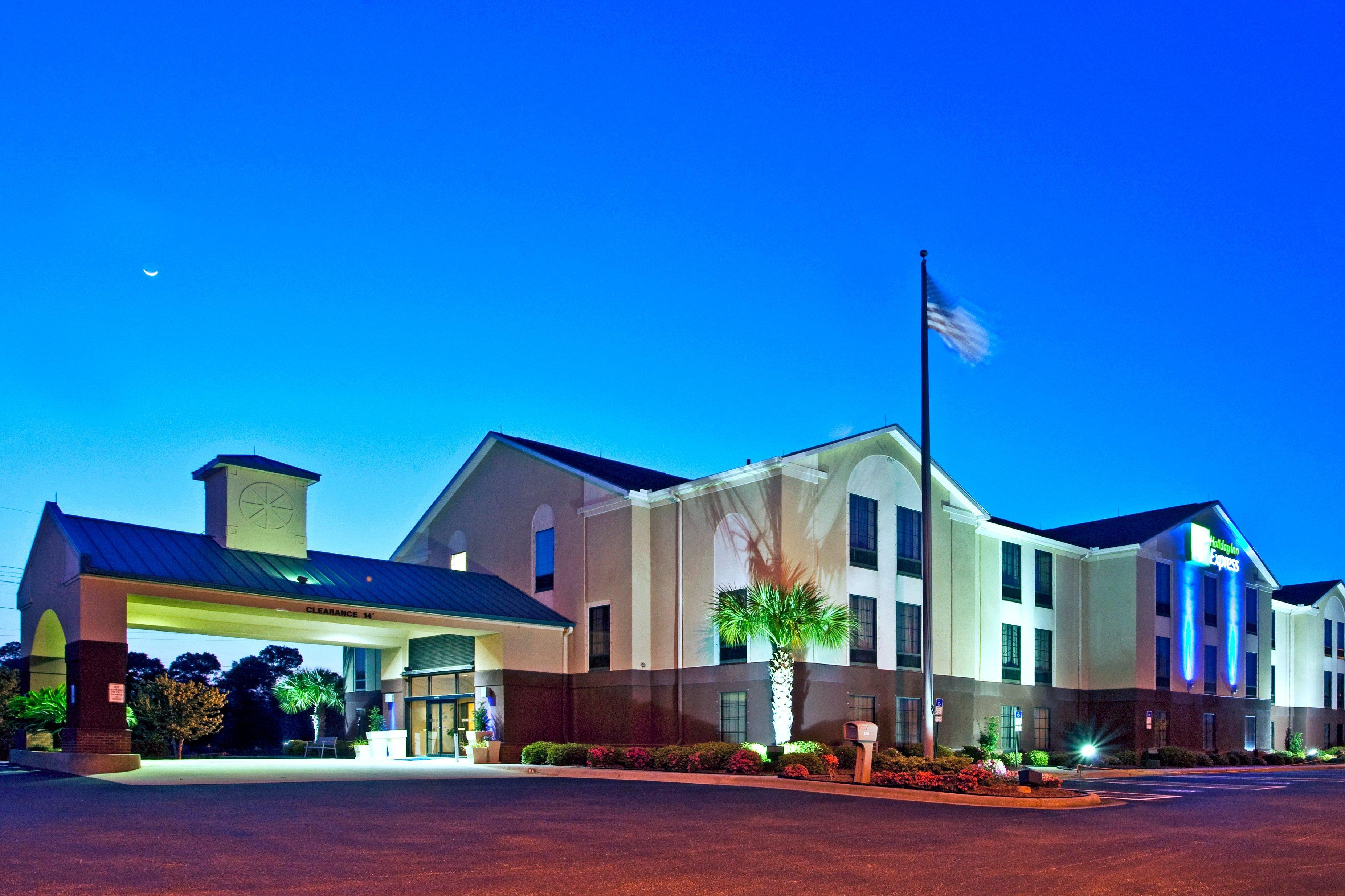 Holiday Inn Express & Suites Milton East I-10, An Ihg Hotel מראה חיצוני תמונה