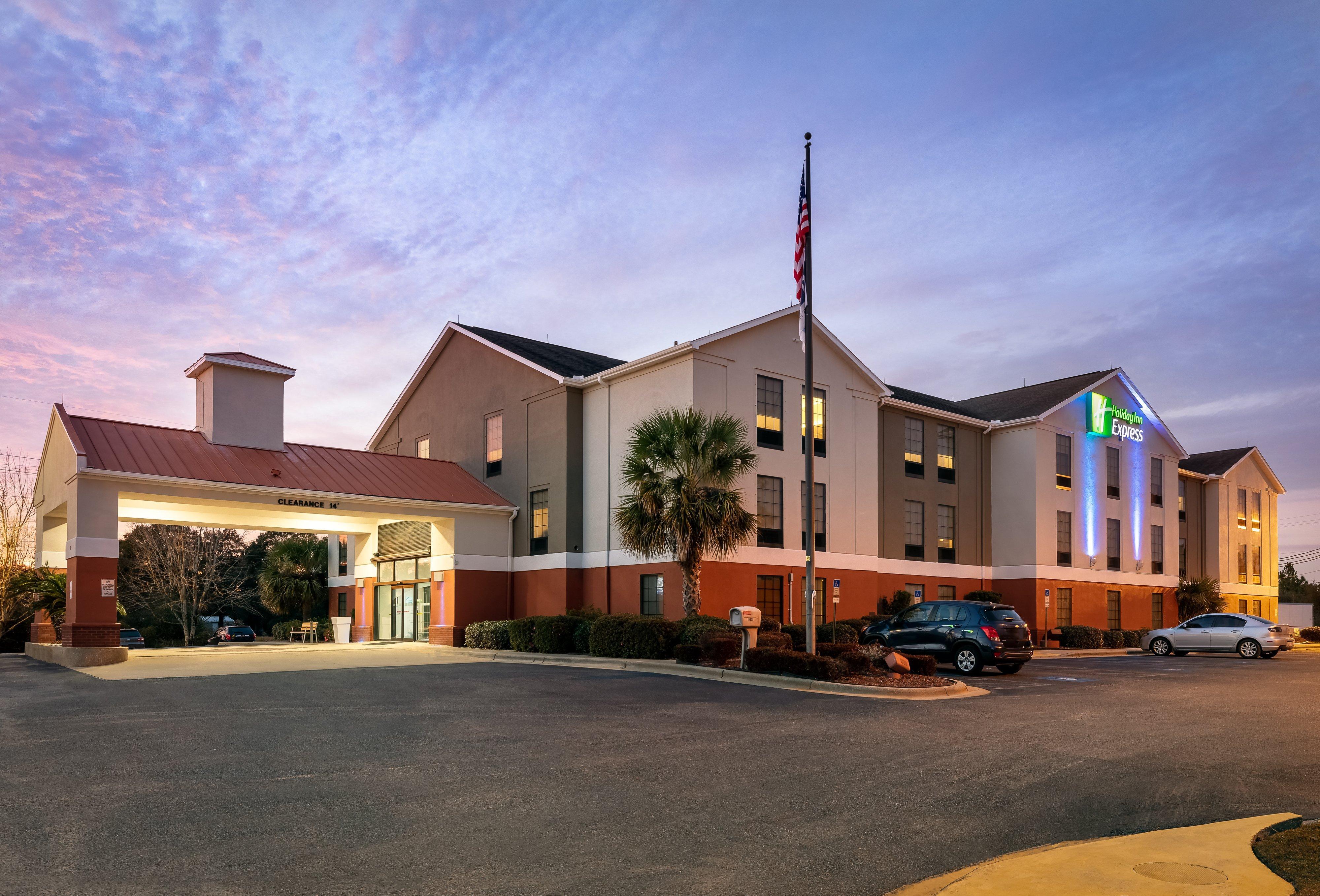 Holiday Inn Express & Suites Milton East I-10 By Ihg מראה חיצוני תמונה